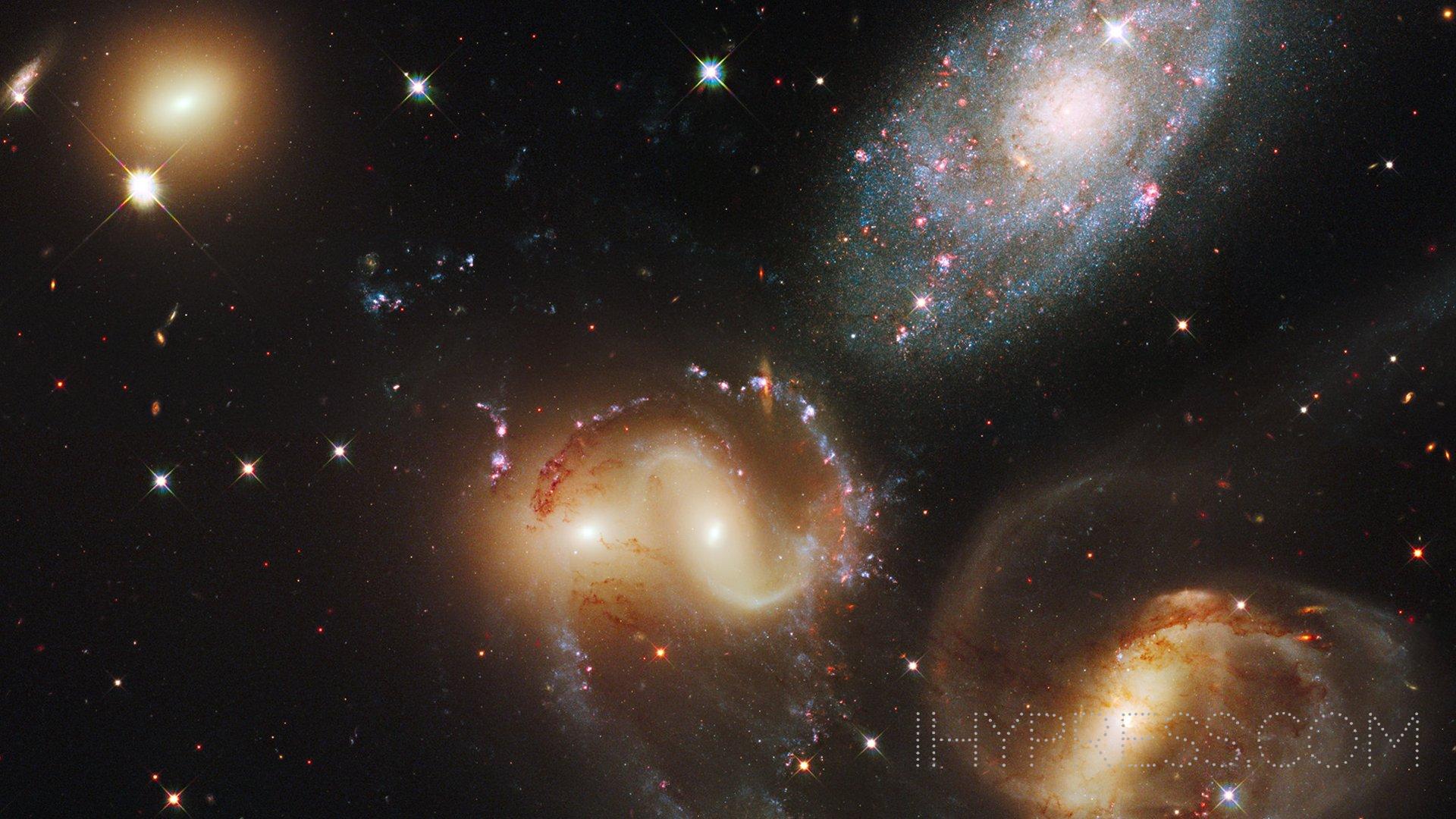 Hubble Space Telescope Collection (34)